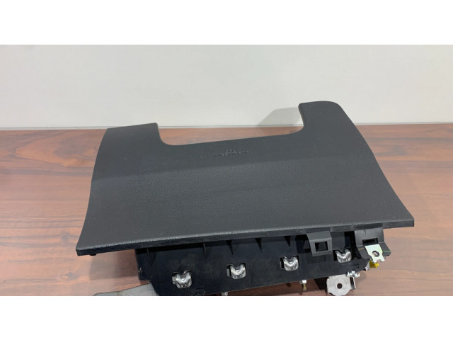 Подушка безопасности для колен 0589P1000369 Toyota RAV 4 (XA40)