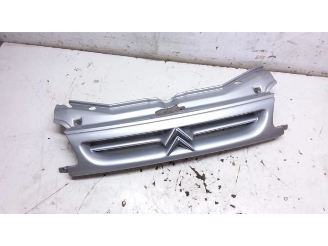 Верхняя решётка Citroen Berlingo 1996-2002 года 9618254877