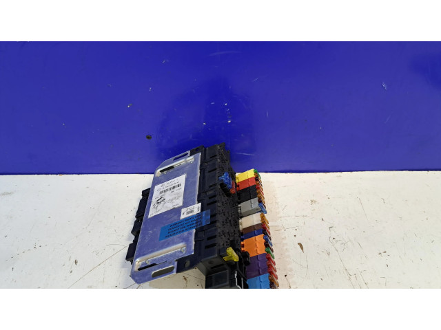 Pojistková skříňka A2305450832, 05045117 Mercedes-Benz SL R230 2010