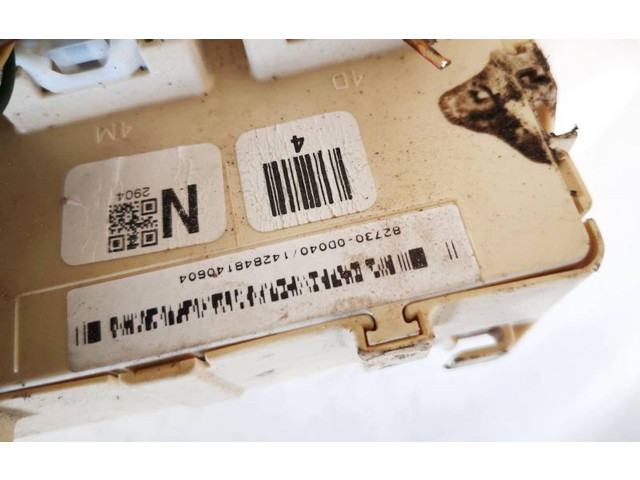 Блок предохранителей  827300d040, 82730-0d040   Toyota Corolla Verso AR10    