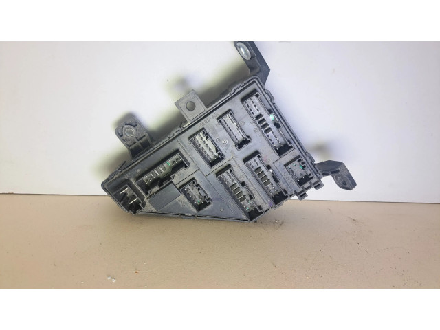 Pojistková skříňka 911102E001, AK6751 Hyundai Tucson JM 2007