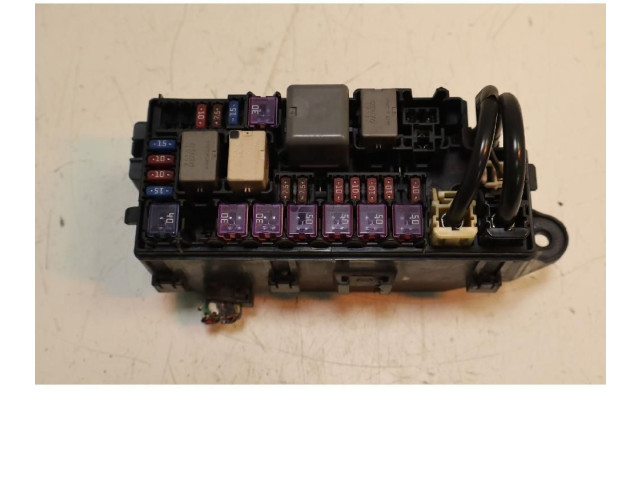 Блок предохранителей Daihatsu Terios