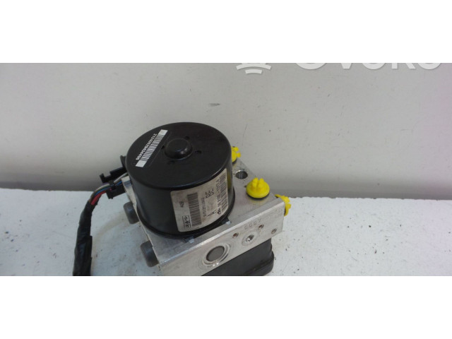 Блок АБС 8V512M110AD, 8V512C405AC Ford Fiesta 2009 - 2012 года