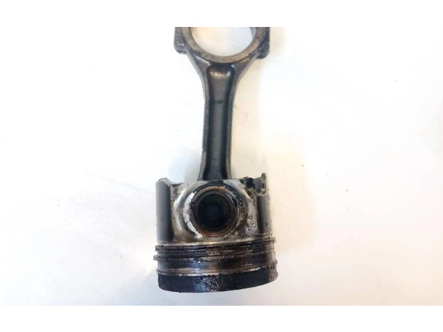 Поршень с шатуном Volkswagen PASSAT B6