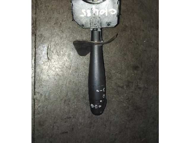 Ручка стеклоочистителей Renault Clio III