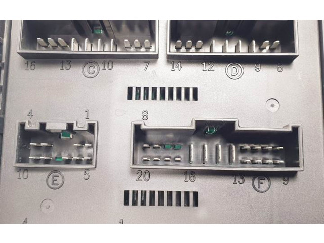 Блок предохранителей 06D03M SsangYong Kyron