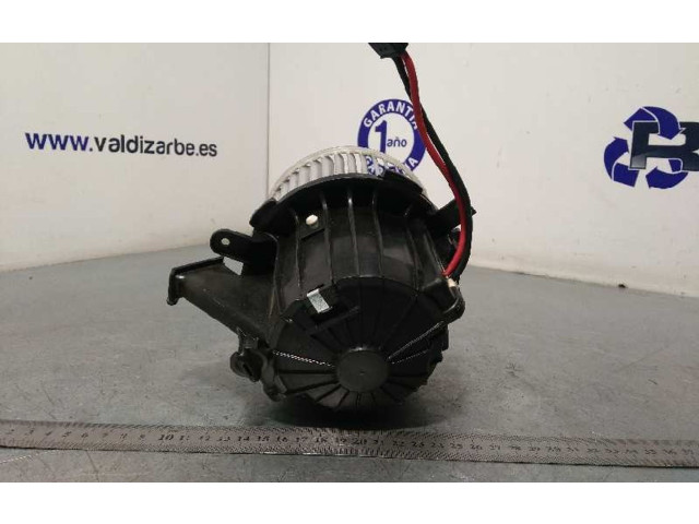 Вентилятор печки    8T1820021   Audi A4 Allroad