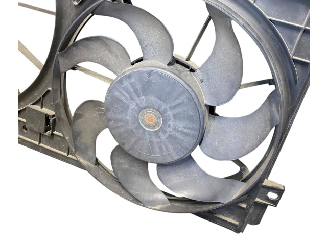 Вентилятор радиатора 1KM121205 Volkswagen Jetta VI