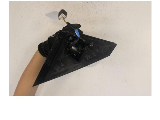 Зеркало электрическое        Mahindra KUV100  2016 -  года   