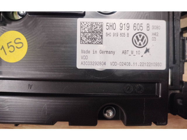 Дисплей 5H0919605B Volkswagen Golf VIII
