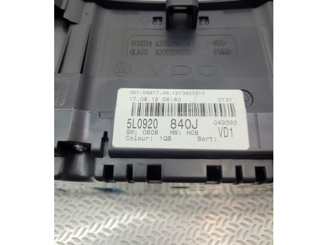 Спидометр (приборный щиток) 5L0920840J Skoda Yeti (5L)
