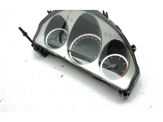 Přístrojová deska Mercedes-Benz GLK (X204) 2010 A2049002105, 280710