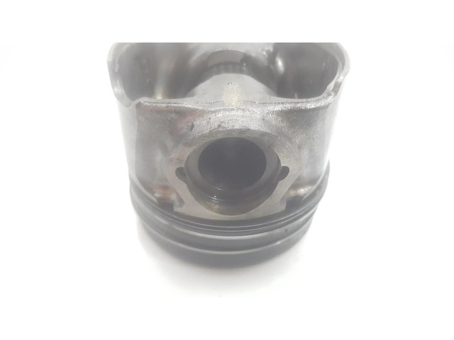 Píst E6B, 234102A967 Hyundai i30 pro naftový motor 1.6