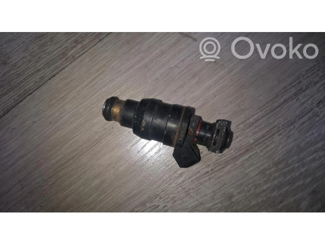 Vstřikovač 1747406, d3763fa   BMW 7 E38  pro benzínový motor 4.0  