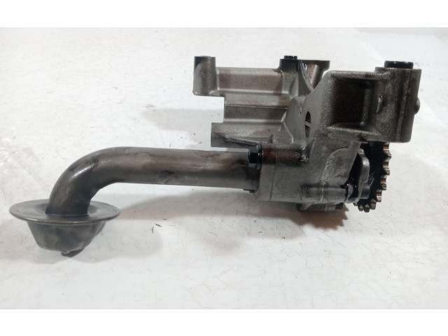 Масляный насос 038115121A Volkswagen Caddy