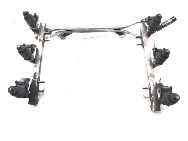 Топливная рампа 078133551AC   Audi A6 S6 C5 4B  