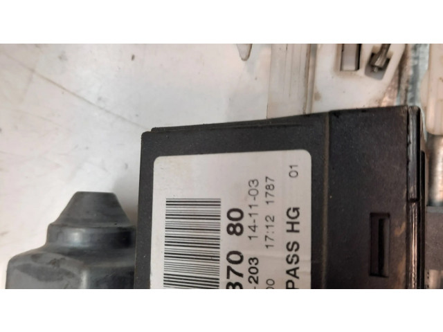 Передний двигатель механизма для подъема окон