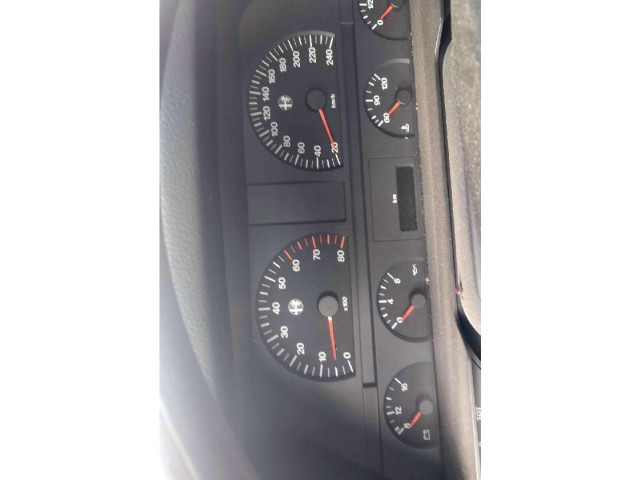 Přístrojová deska Alfa Romeo 164 1992