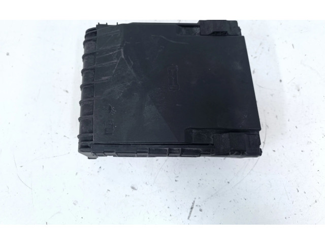   Pojistková skříňka 3C0937125A, 1K0937132F   Volkswagen Tiguan 2013