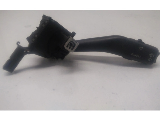 Ручка стеклоочистителей    Volkswagen Touran I