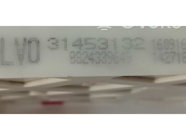 Pojistková skříňka Řídící jednotka BSM 31453132   Volvo V40 2016