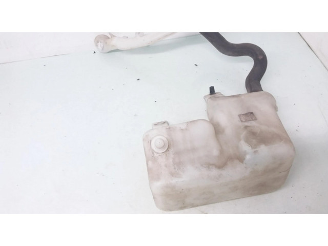 Бачок оконной жидкости