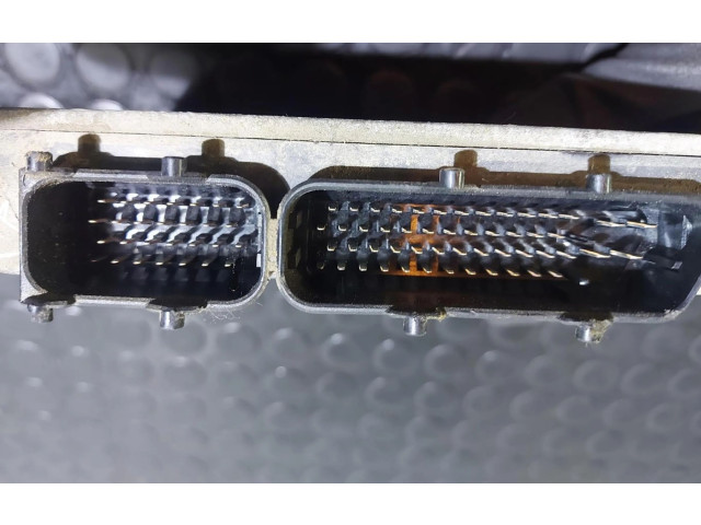 Řídící jednotka 047906030M Skoda Felicia I