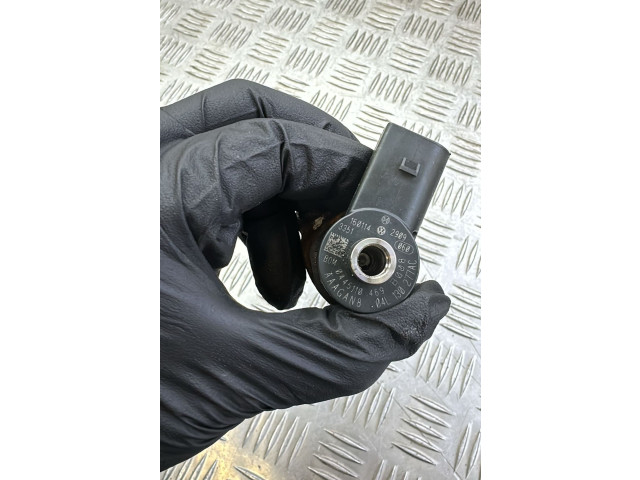 Форсунка 04L130277AC    Skoda Superb B8 (3V)  CRLB 