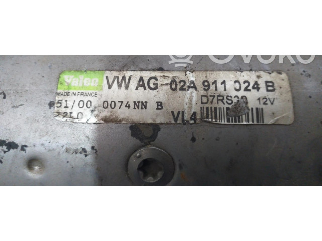  Поршень с шатуном  02A911024B  Volkswagen PASSAT  