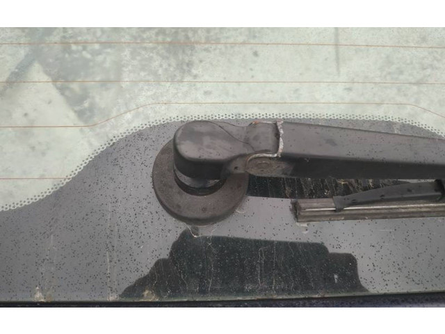 Моторчик заднего дворника     Mitsubishi Space Star