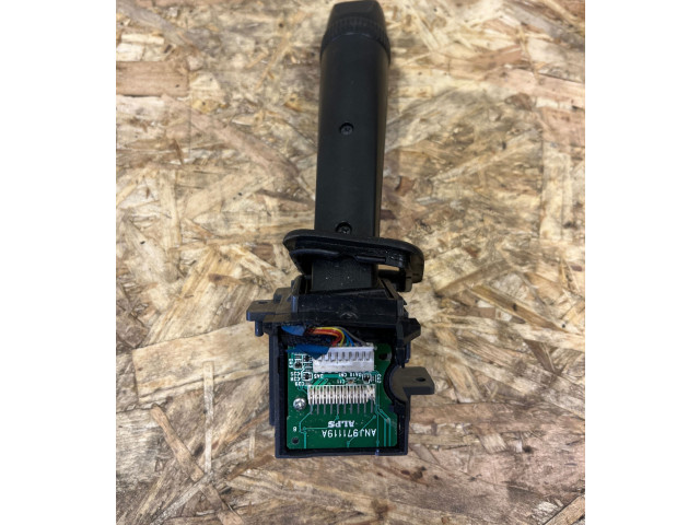 Ручка стеклоочистителей 30768100, 05W52D   Volvo V70