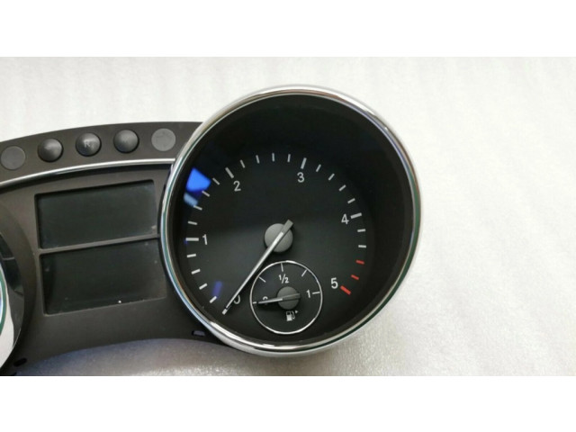 Přístrojová deska Mercedes-Benz R W251 2008 A2514405047