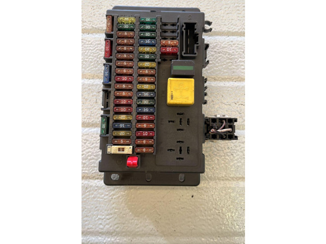 Блок предохранителей 518174800, 518174800 Rover 75