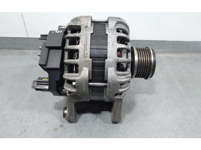 Генератор 231005933r, bosch Dacia Dokker