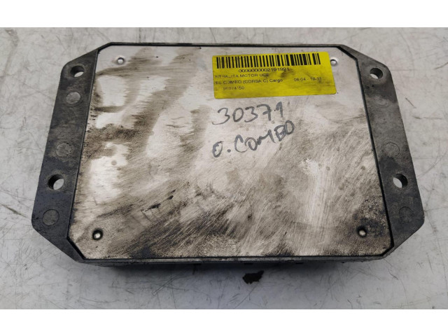 Блок управления двигателем Блок управления 98074150 Opel Combo C