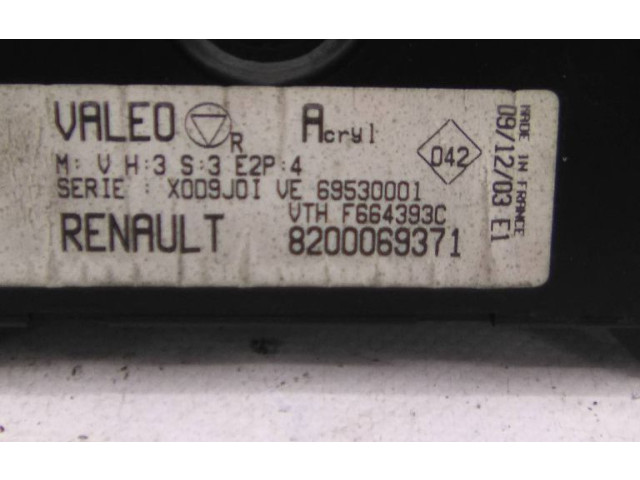 Блок управления климат-контролем 8200069371   Renault Clio II