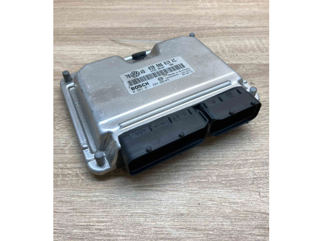 Блок управления двигателем Блок управления 038906019KC, 0281011204   Volkswagen PASSAT B7