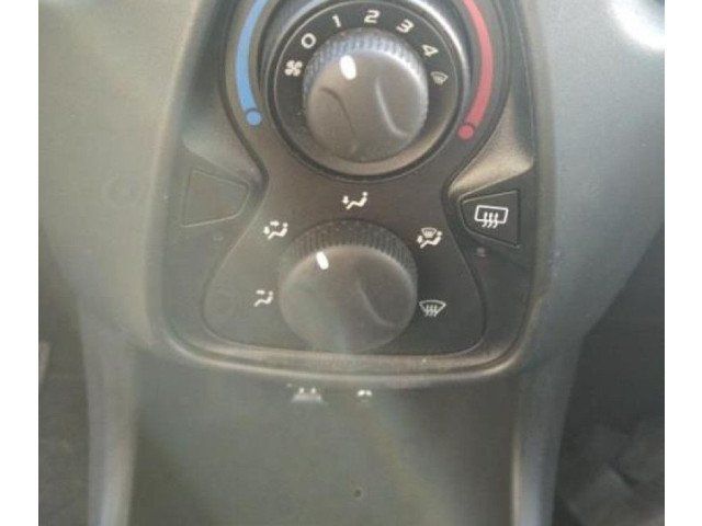 Панель приборов    Peugeot 108       