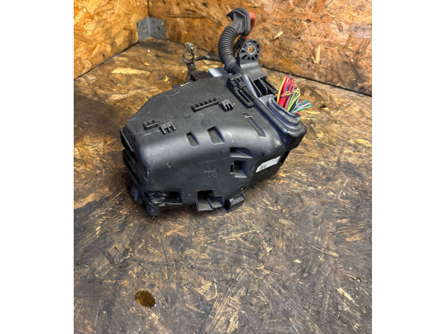 Блок предохранителей  6g9t-14a067-ca   Volvo V70    