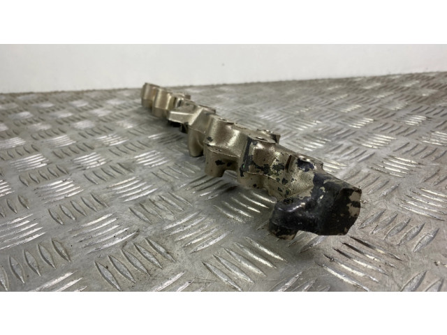 Топливная рампа Infiniti QX80 5.6 для двигателя VK56VD