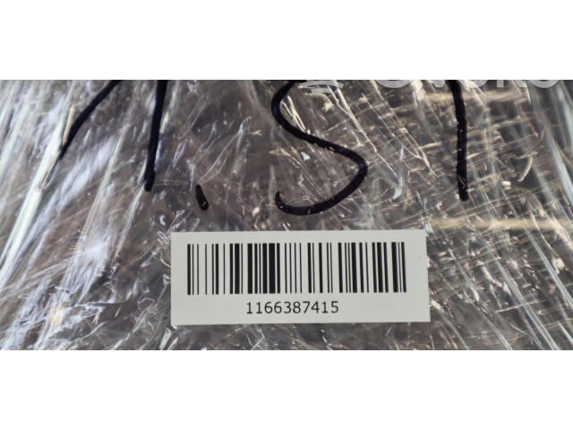 Дисплей 32320737 Volvo XC40