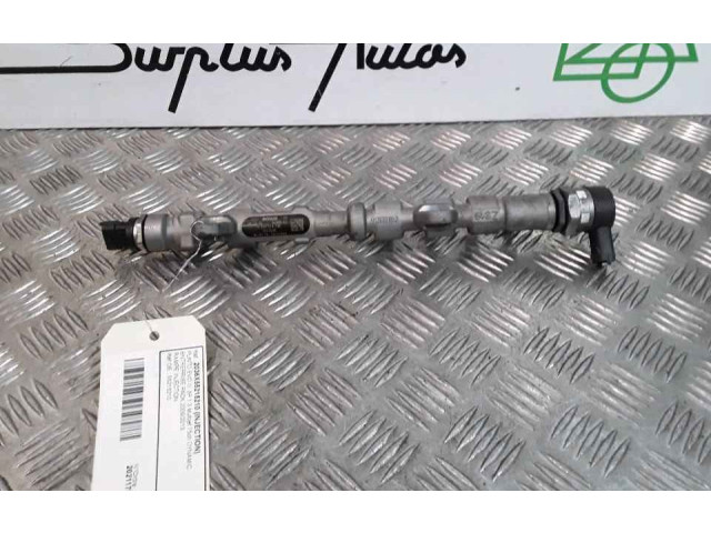 Vstřikovací lišta 55215210, 20211750 Fiat Punto Evo