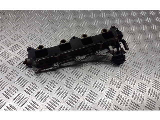 Vstřikovací lišta 03C133204 Audi A3 S3 8P