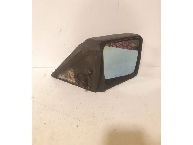 Zpětné zrcátko Mercedes-Benz 190 W201 1984 136016