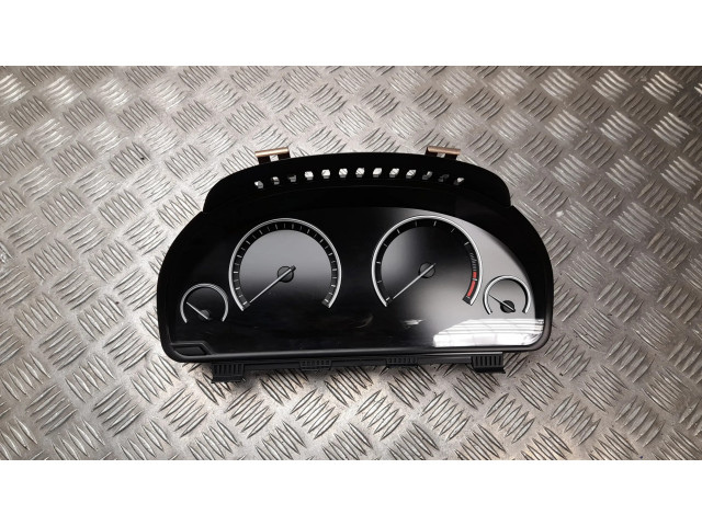 Přístrojová deska BMW 7 F01 F02 F03 F04 2010 9249576