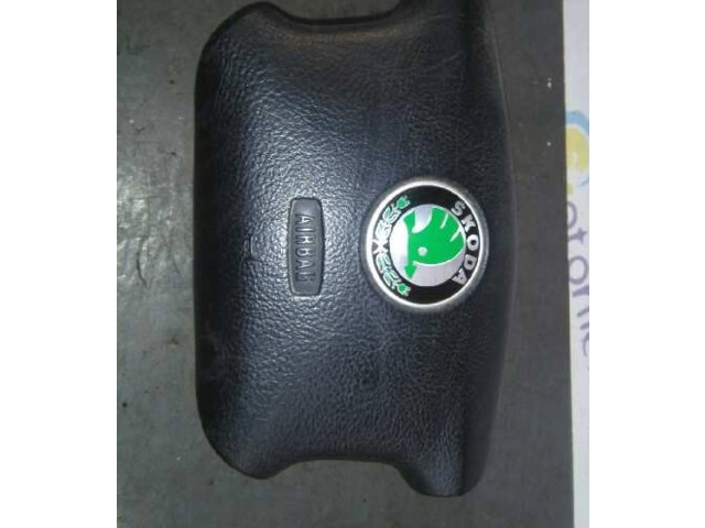 Подушка безопасности водителя 1U0880201A   Skoda Octavia Mk1 (1U)