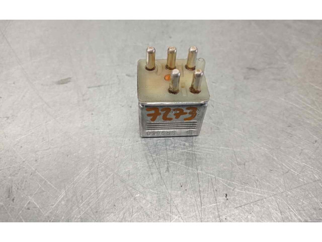 Pojistková skříňka 0015420219 Mercede-Benz S W116 1981