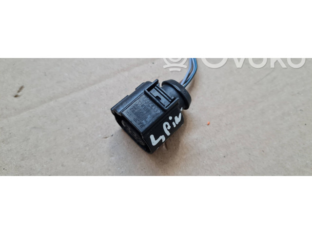 Дисплей    4H0973713F, 1563490   Audi A6 S6 C8 4K