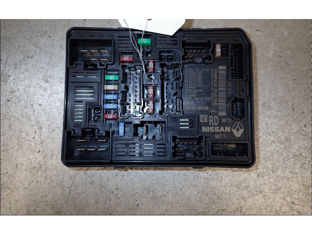 Блок предохранителей 284B29732R Dacia Sandero III