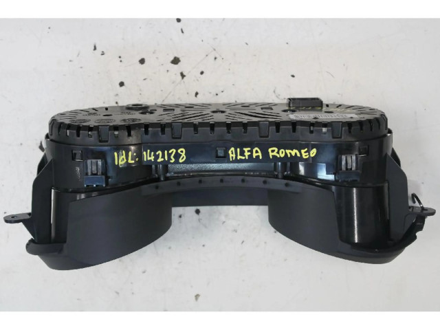 Přístrojová deska Alfa Romeo Giulia 2010